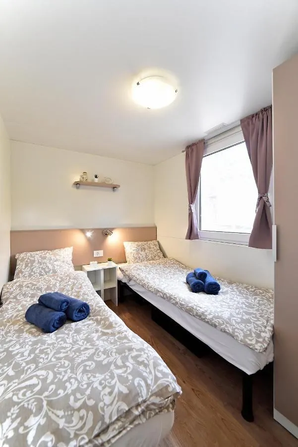 Mobile Home Posidonija Biograd Na Moru