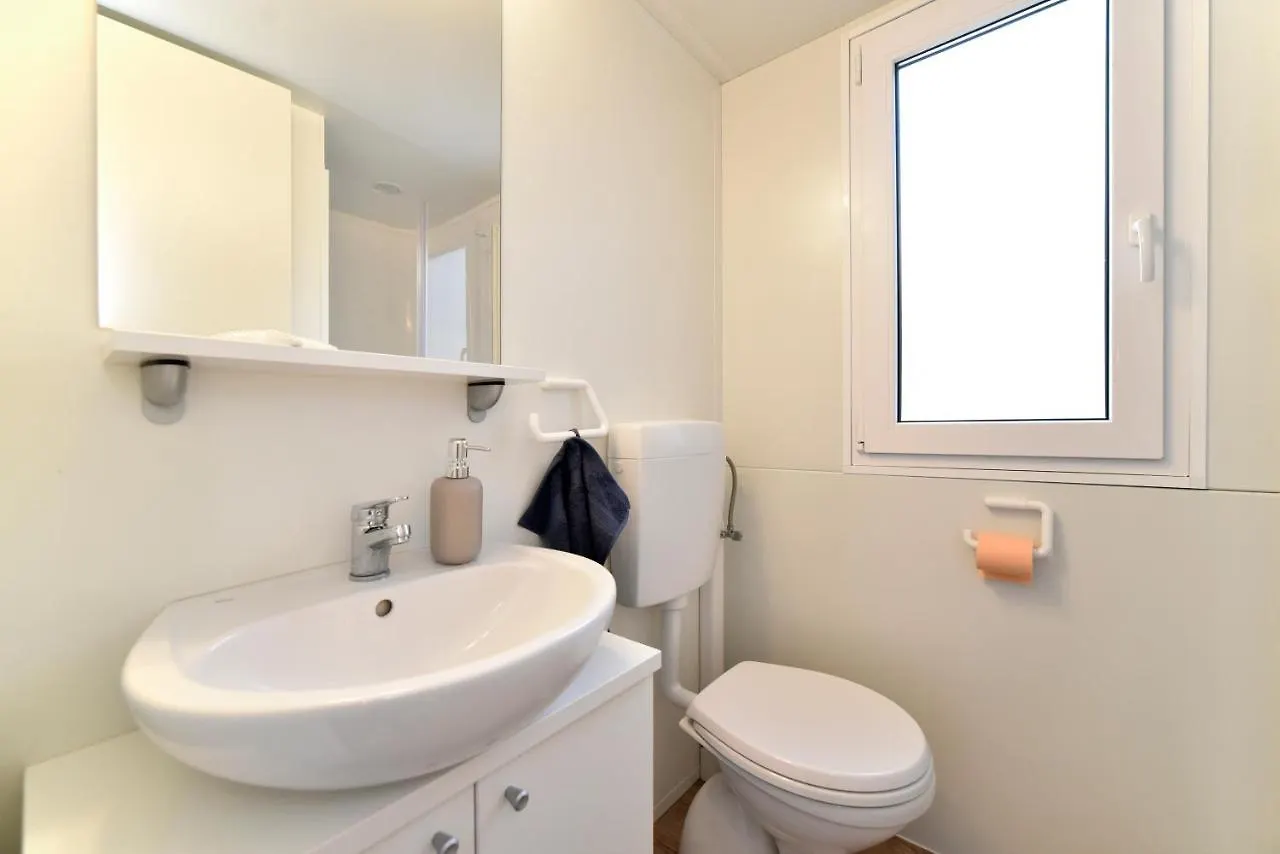 Campsite Mobile Home Posidonija Biograd Na Moru